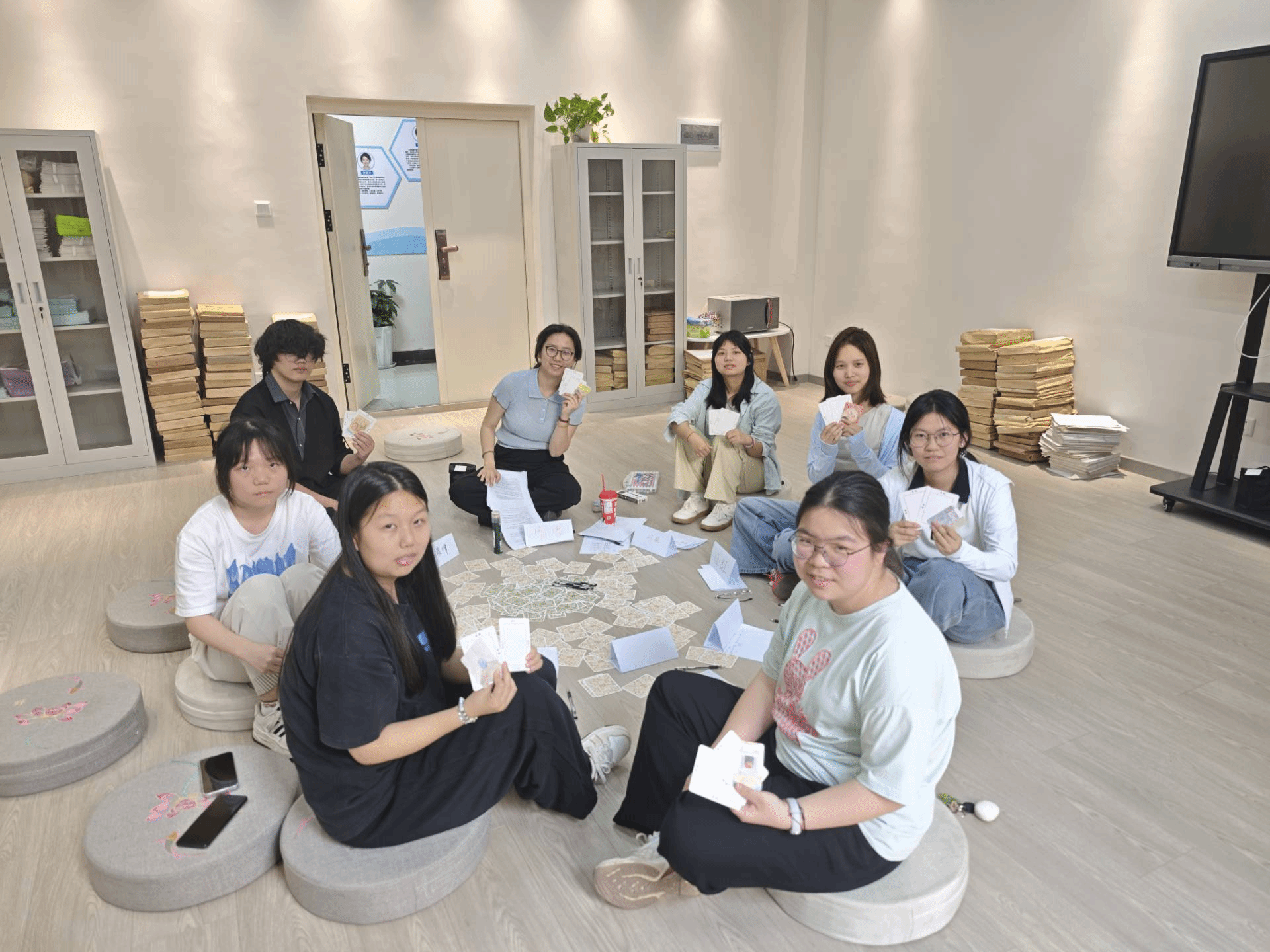 【“我和春天有个约会”系列团体活动(二)】“我的人生剧本”OH卡牌心理辅导活动顺利举行